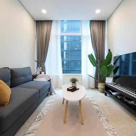Sky Suites Klcc By Calm Sojourn Kuala Lumpur Exterior photo
